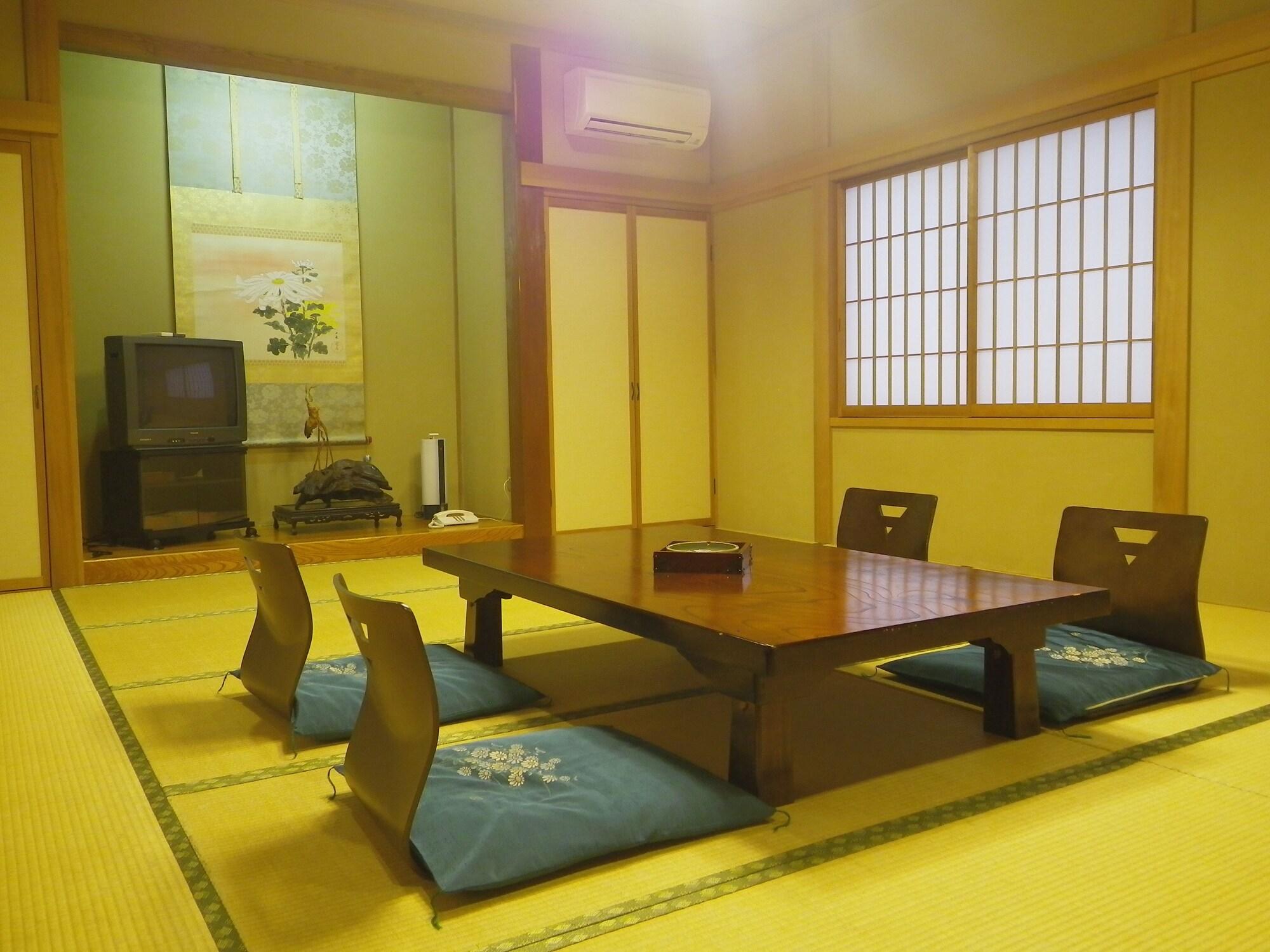中央館　清水屋旅館 長野市 エクステリア 写真