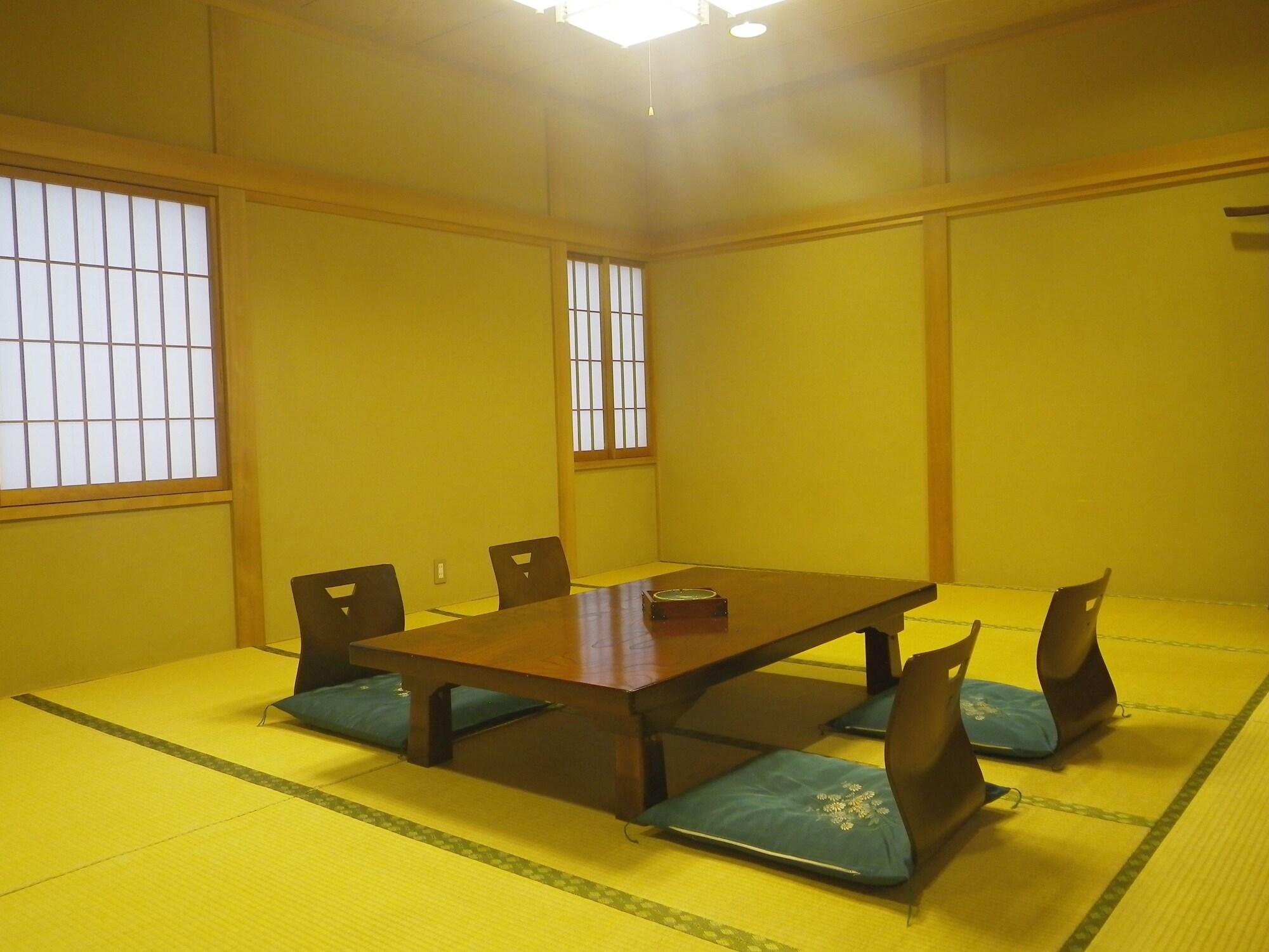 中央館　清水屋旅館 長野市 エクステリア 写真